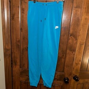 Nike Blue Standard Fit Mid Rise Sweatpants